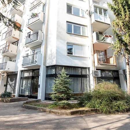 Noa - Modern And Stylish 1br Apartment