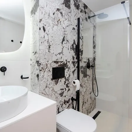 Noa - Modern And Stylish 1br דירה סראייבו