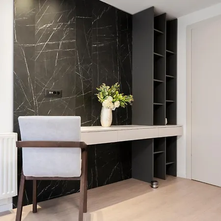 Noa - Modern And Stylish 1br דירה *